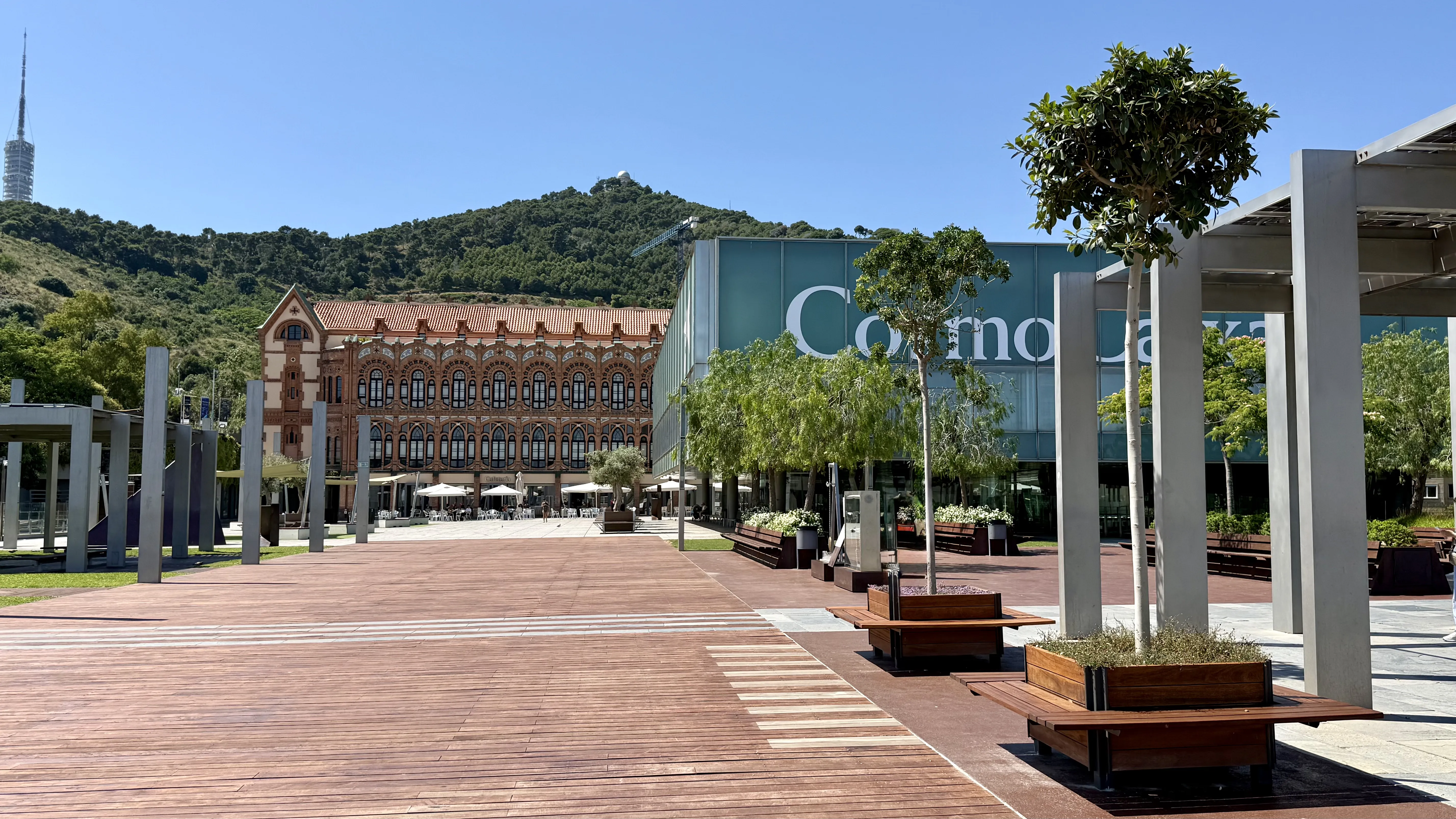CosmoCaixa Barcelona science museum exterior